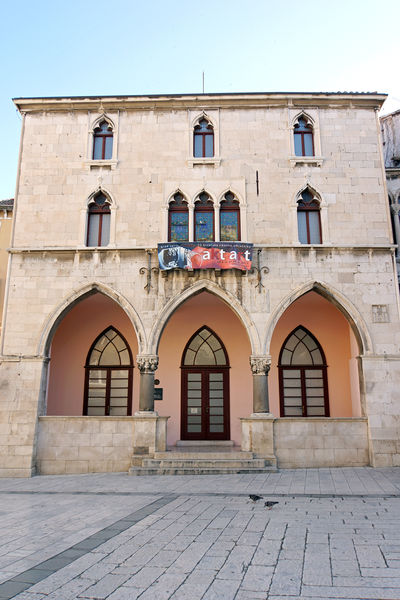 Soubor:Croatia-01285-Town Hall-DJFlickr.jpg