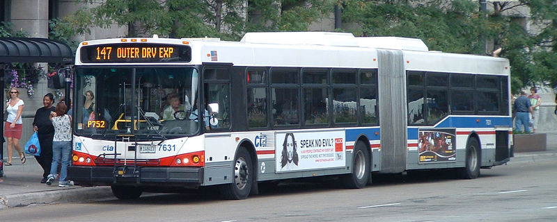 Soubor:CTA-articulated-bus.jpg