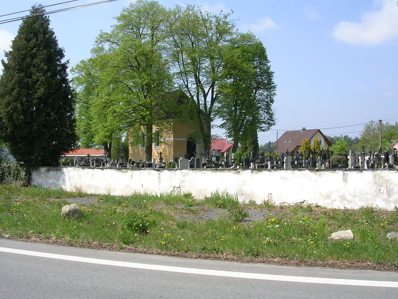 Soubor:Stráž nad Nežárkou, hřbitov a hřbitovní kaple.jpg