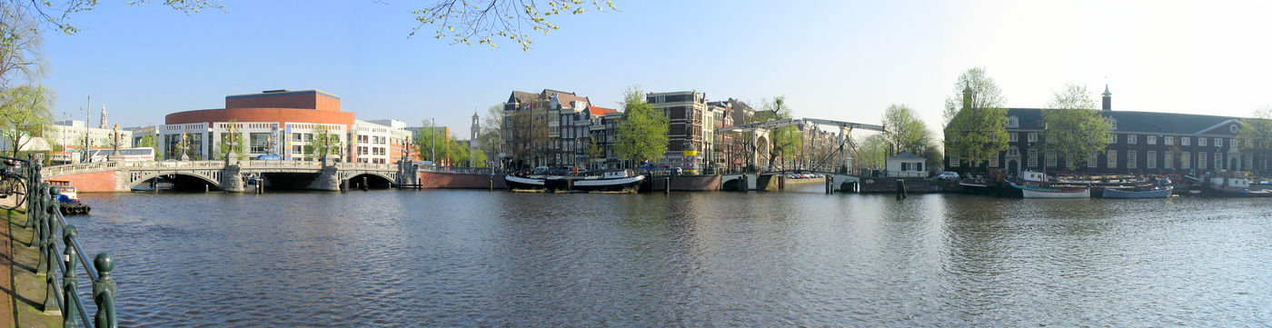Řeka Amstel v Amsterdamu
