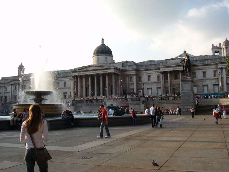 Soubor:London Trafalgar Square 2.jpg