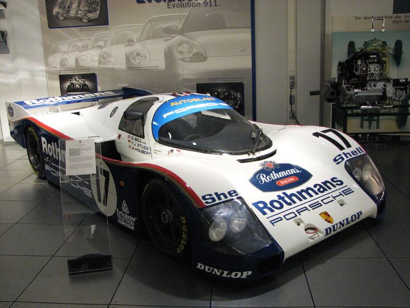 Soubor:Rothmans Porsche 962C (17) (Chassis 006) 1987 24 Hours of Le Mans winner.jpg