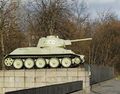 Sowjetisches Ehrenmal (Berlin-Tiergarten) Panzer.jpg
