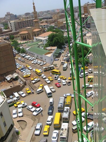 Soubor:Sudan Khartoum View with Traffic 2003.jpg