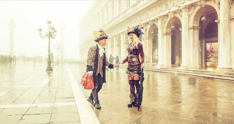 Soubor:A Steamy Carnivale Venice TRFlickr.jpg