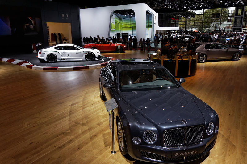 Soubor:Bentley - Vue du stand - Mondial de l'Automobile de Paris 2012 - 301.jpg