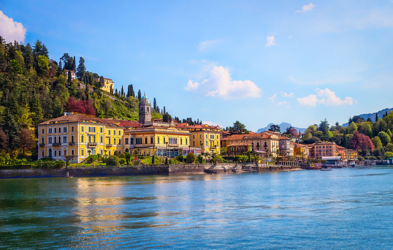 Soubor:Bellagio, Lake Como-Italy-Flickr.jpg