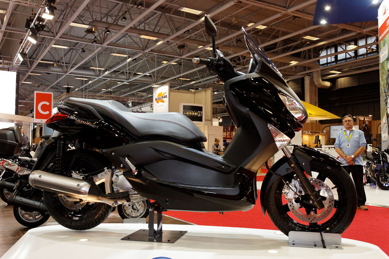 Soubor:Paris - Salon de la moto 2011 - MBK - Skycruiser 250 - 002.jpg
