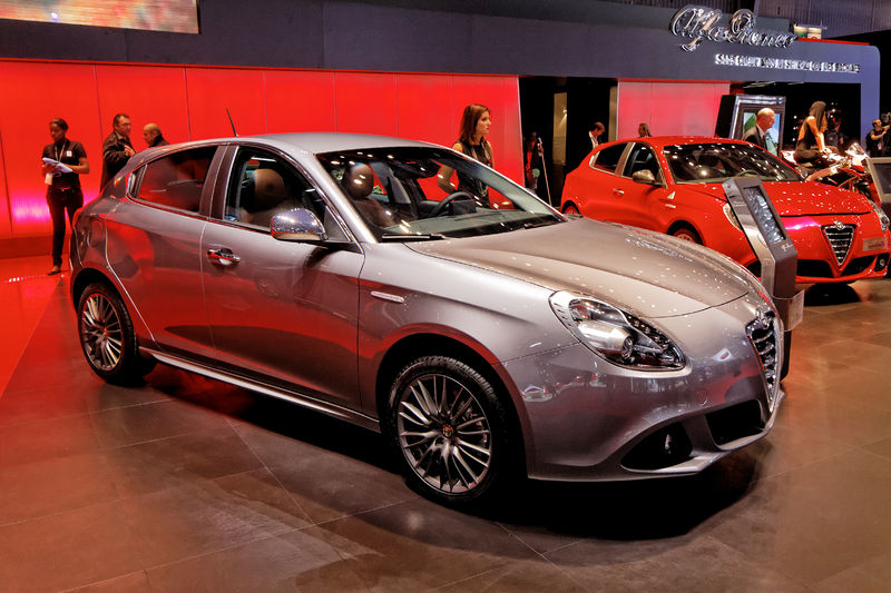 Soubor:Alfa Romeo Giulietta - Mondial de l'Automobile de Paris 2012 - 002.jpg