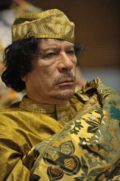 Soubor:Muammar al-Gaddafi at the AU summit.jpg
