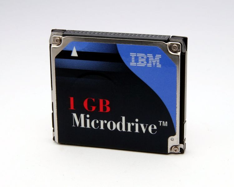 Soubor:MicroDrive1GB.jpg