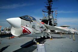 Vought F-8 Crusader USS Midway-2007-03-25.jpg