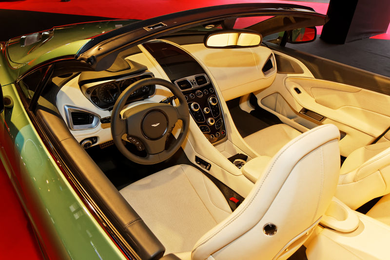 Soubor:Festival automobile international 2014 - Aston Martin Vanquish Volante - 005.jpg