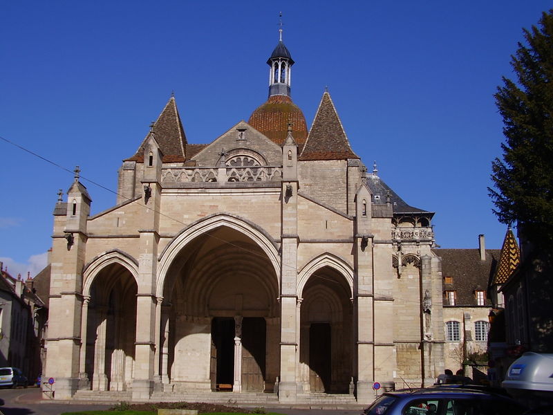 Soubor:Notre-Dame de Beaune.jpg