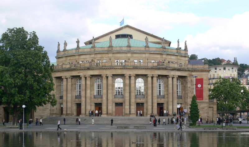 Soubor:Stuttgart Staatsoper.jpg