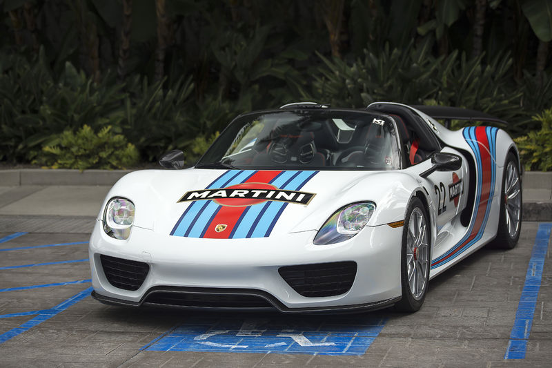 Soubor:Porsche 918 Spyder Martini Racing Edition Flickr.jpg