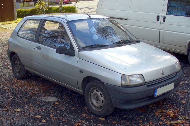 Soubor:Renault Clio I Phase I Dreitürer 1.2 RN.JPG