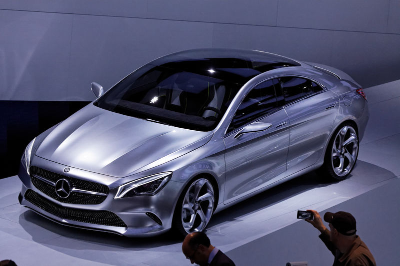 Soubor:Mercedes - Concept Style Coupé - Mondial de l'Automobile de Paris 2012 - 001.jpg