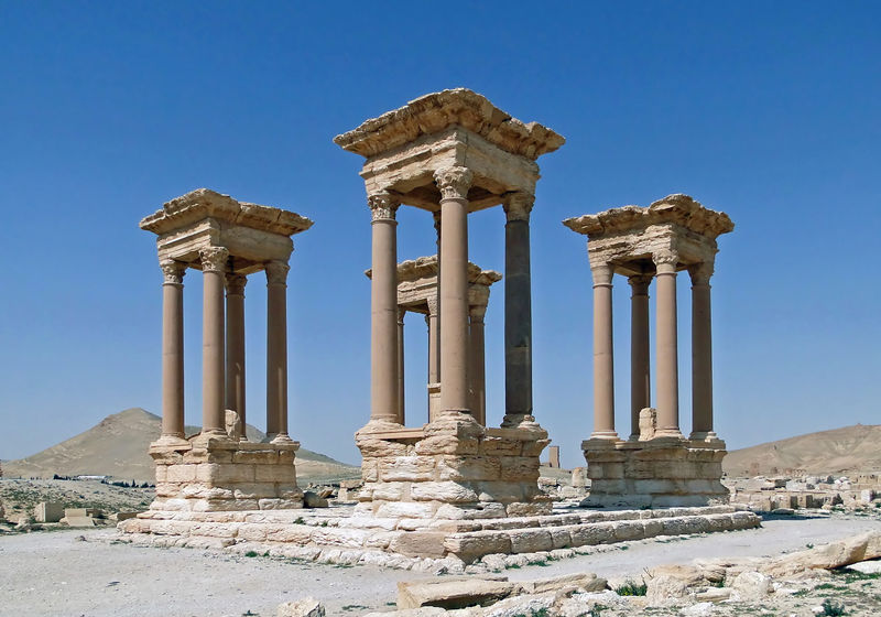 Soubor:Palmyra Tétrapylon 02.jpg