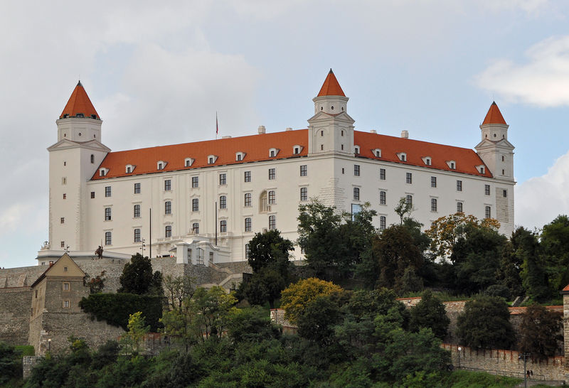 Soubor:Bratislava Castle R01.jpg