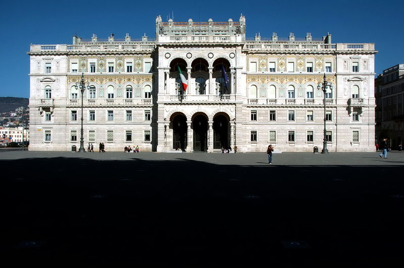 Soubor:Trieste Palazzo del Governo 04032007 01.jpg