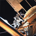 Astronaut Owen Garriott Performs EVA During Skylab 3 - GPN-2002-000065.jpg