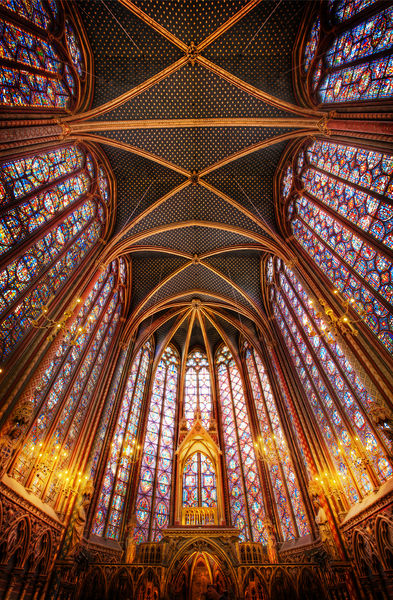 Soubor:Windows in Paris - The Saint Chapelle.jpg