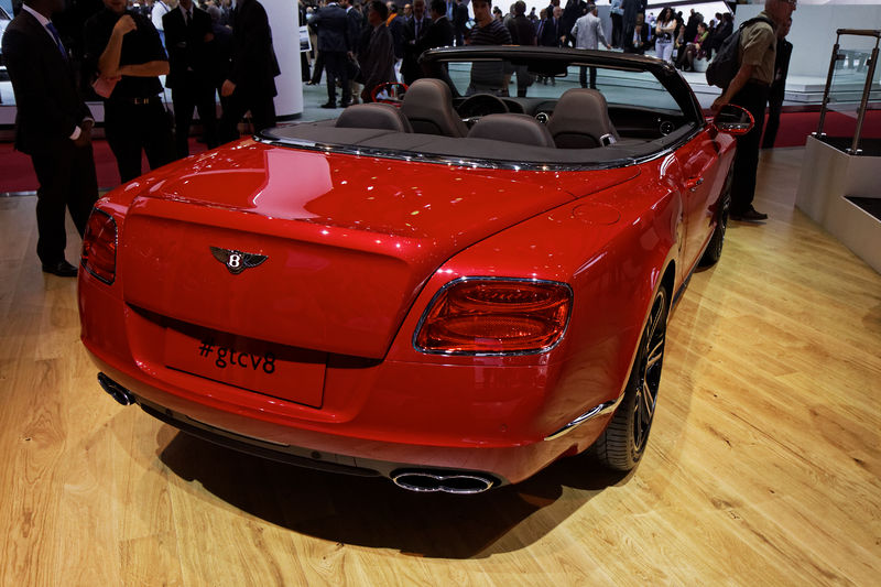 Soubor:Bentley - GTC V8 - Mondial de l'Automobile de Paris 2012 - 202.jpg