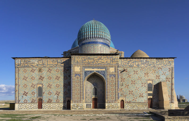 Soubor:Mausoleum of Khoja Ahmed Yasawi in Hazrat-e Turkestan, Kazakhstan.jpg