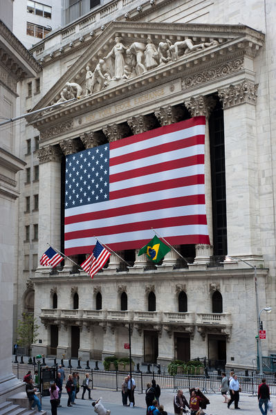Soubor:New York Stock Exchange Flickr.jpg