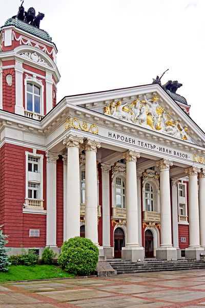 Soubor:Bulgaria-02893-Ivan Vazov National Theatre.jpg