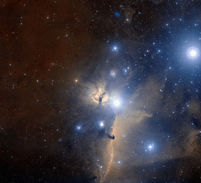 Soubor:The region of Orion’s Belt and the Flame Nebula.jpg
