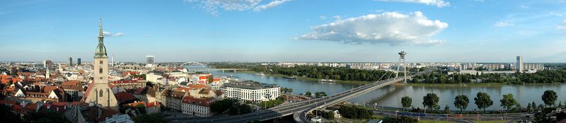 Soubor:Bratislava Panorama 01.jpg