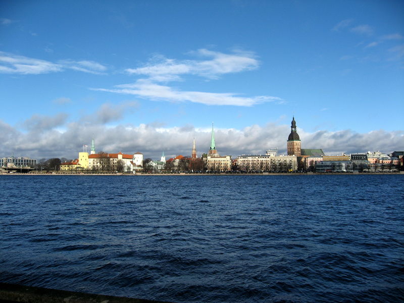Soubor:Daugava a Stará Riga.jpg