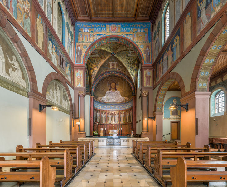 Soubor:Abtei St. Hildegard, Rüdesheim, Nave and Sanctuary b 20140922 1.jpg