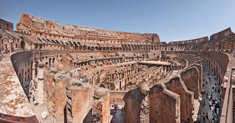 Soubor:Colosseo di Roma photoshopped.jpg