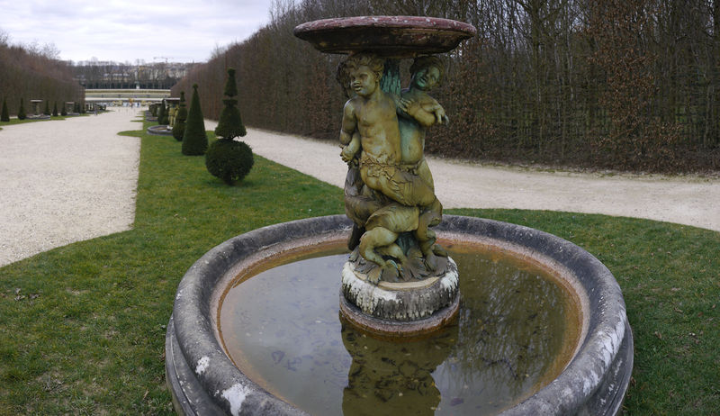 Soubor:Allée d'Eau - Château de Versailles - P1050595-P1050597.jpg