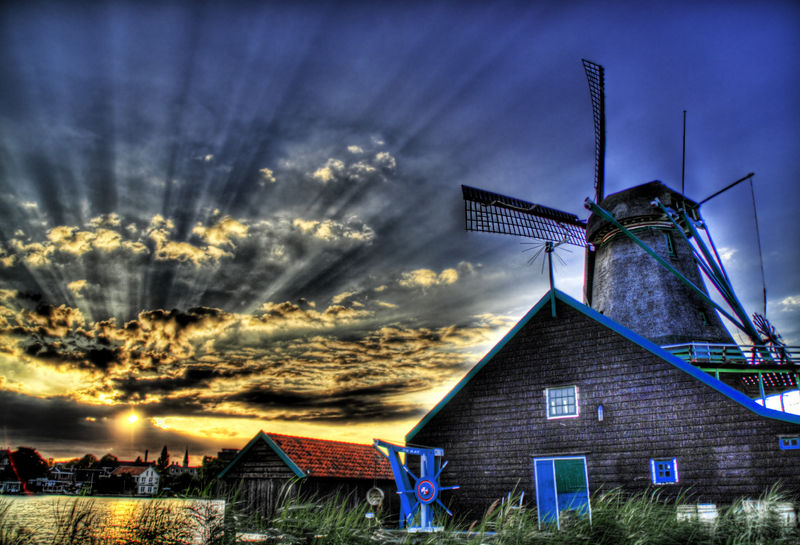 Soubor:Farewell Holland HDR.jpg