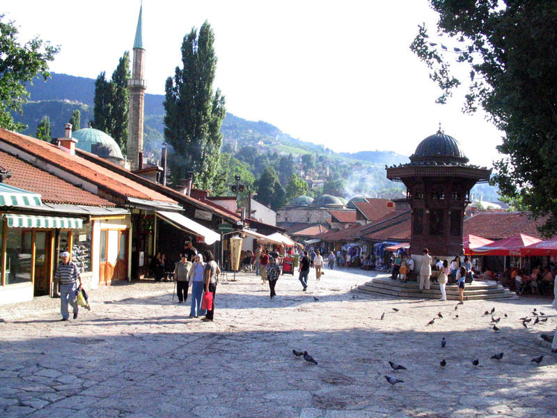 Soubor:Day in Sarajevo.jpg