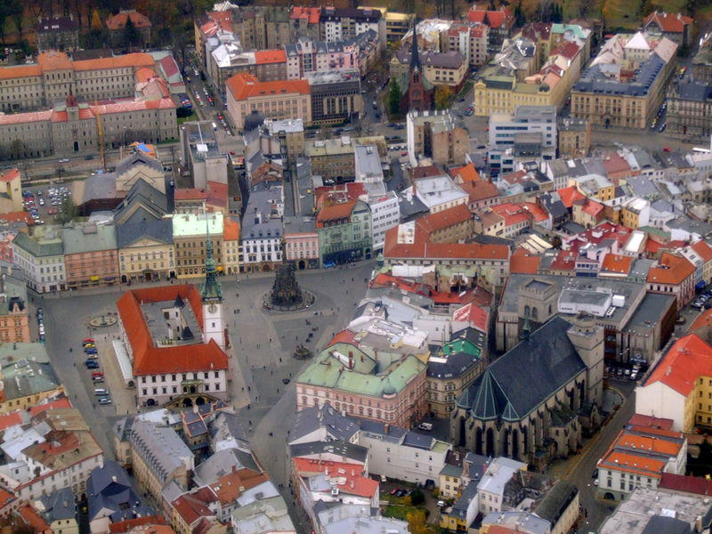 Soubor:Olomouc letecky 3.jpg
