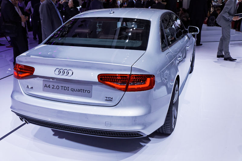 Soubor:Audi - A4 - Mondial de l'Automobile de Paris 2012 - 203.jpg