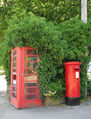 K6 Telephone box and ERII postbox - geograph.org.uk - 1332226.jpg