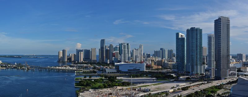 Soubor:Downtown Miami Skyline (Southern View).jpg