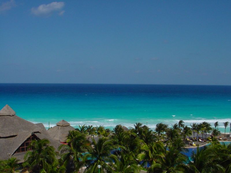Soubor:Cancun 1600.jpg