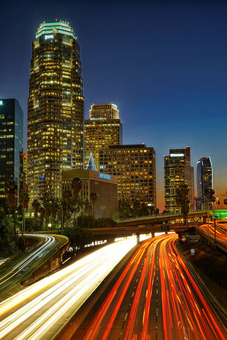 Noční pohled na město Los Angeles (prosinec 2014)