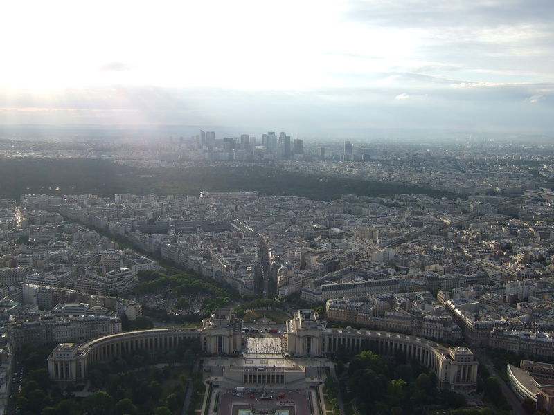 Soubor:Pohled z Eiffelovy věže na severo - západ.JPG
