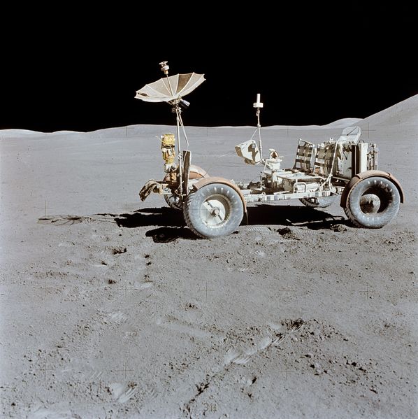 Soubor:Apollo 15 Lunar Rover final resting place.jpg