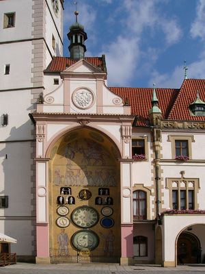 Orloj in Olomouc.jpg