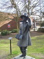 Quaker Sculpture - geograph.org.uk - 129737.jpg