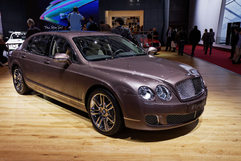 Soubor:Bentley - Flying Spur - Mondial de l'Automobile de Paris 2012 - 202.jpg